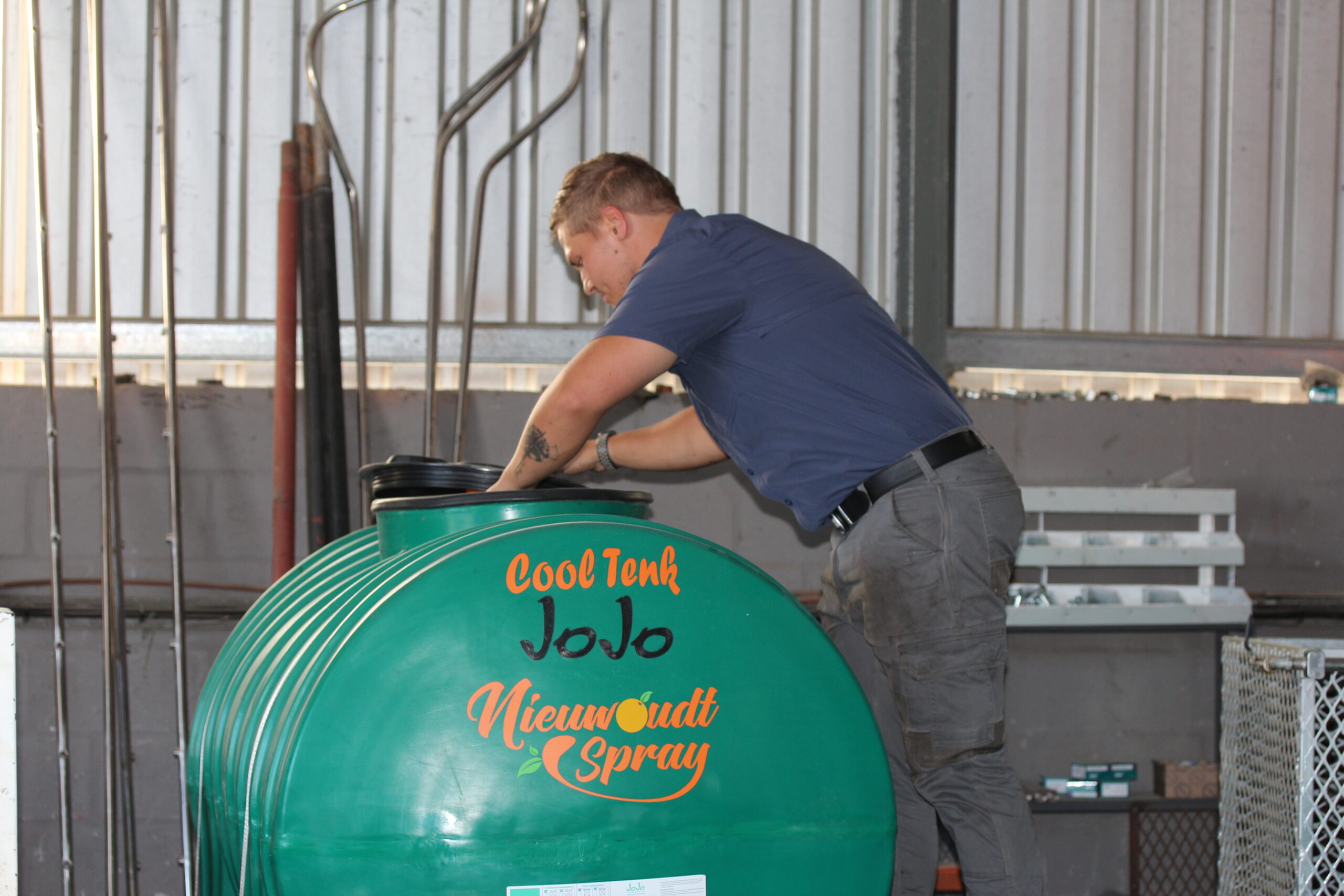 Cool Tank | Nieuwoudt Spray